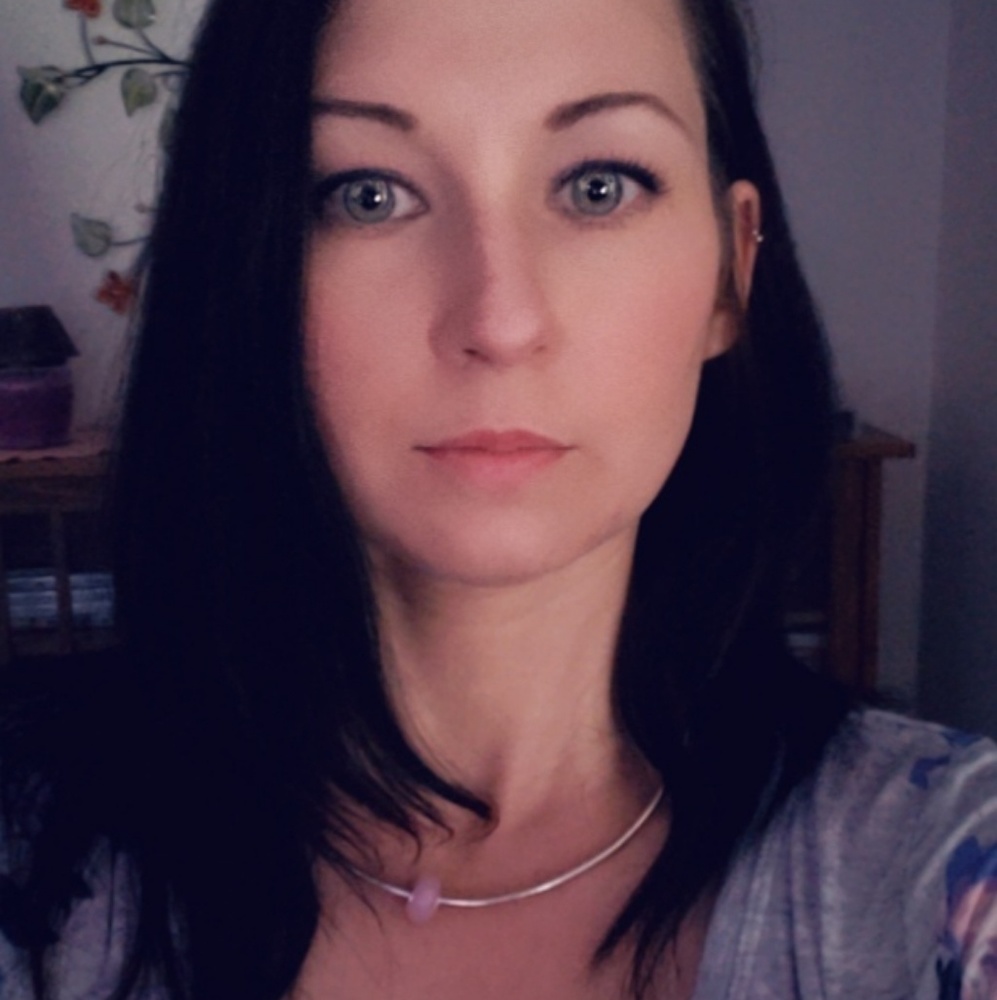 Meet your Posher, Angela